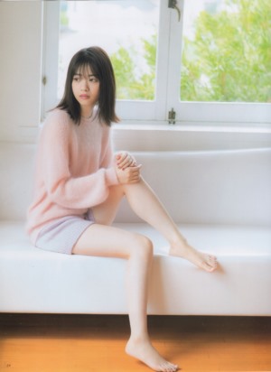 38243-乃木坂46 西野七瀬  WHITE graph 002 大型本  LikeArt.jpg