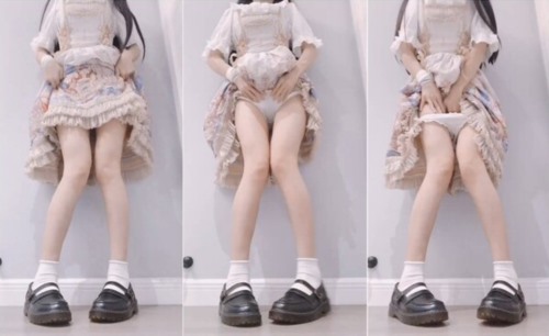 60457-清新脱俗✨Lo娘服 小白袜 你心动吗 看看二次元洛丽塔少女的汉服诱❤惑 双视角看.jpg