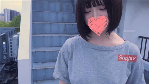 FC2PPV 4676435 [个人拍摄 野外] 蓬松的Menhera，学校屋顶口交应援3万日元.jpg