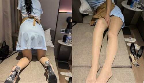 72346-云盘高质露脸B级泄密让反差骚女友穿上好利来制服肏完在足交小浪蹄子是相当的配合.jpg