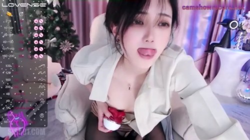 85252-【Stripchat】阴毛浓密性欲旺盛黑丝女主播「Juan520」“我要用玩具玩喷水”高跟.jpg