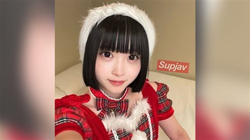 FC2PPV 4673769 我让超级可爱的尤娜来做一些圣诞节角色扮演.jpg