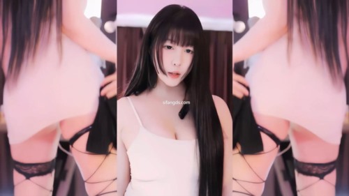 85281-【网易CC】颜值女神『深田老师』白虎高潮喷水堪称CC最好看的白虎一线天24V (1).jpg