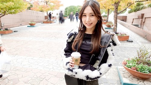 SIRO-5471 热爱夜生活的人们的聚会！和I○ra-chan长得一模一样的美少女控制不住自己的.jpg