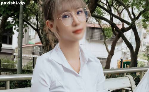 72722-口内射精22歳美巨乳性感身體服務我很討厭為了得到這份工作別無選擇接受面試官所有精液.jpg
