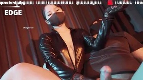 72815-『NINA妈妈』超顶付费作品K01KoKo姐姐调教 手足乳腿交最后被调教的小狗反差按在.jpeg