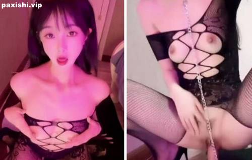72967-極品美女❤️『恩熙 』高價定制化誘惑自慰福利 狗狗也忍不住過來舔騷逼 人狗都.jpg