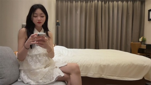 85886-约炮极品清纯美少女外围，身材苗条身高170大长腿，皮肤白里透红 (1).jpg