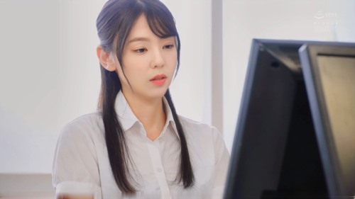 85969-【AI明星换脸】「裴珠泫 Irene」在学校的体育器材室强奸黑丝女教师 (1).jpg