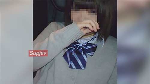 FC2PPV 4702050 【无码 制服】先到先得780点，打工时被前辈怀上的未成年少女被射精.jpg