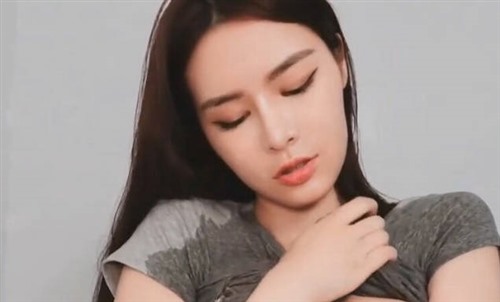 73804-艾熙Ashley(aixiaixi)口乳雙交的巨乳人妻.jpg