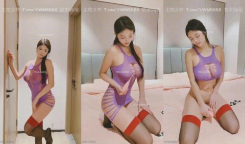 86460-7月新流出，巨乳颜值女神【mie.baby】最新三部POV单片付费，肛塞脸穴同框道具自.jpg