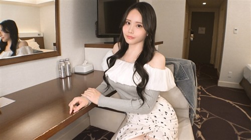 SIRO-5521 AV出场让她的性伴侣嫉妒……？！？！？！一位绝色美女抵达港口小镇，让她的.jpg