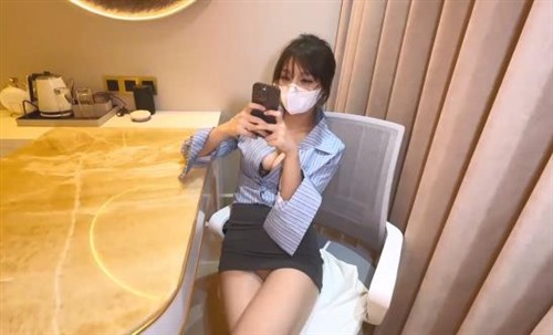 74070-性感御姐女神『情深叉喔』巨乳老師調教勾引男學生瘋狂榨精，黑絲工作服銷魂誘惑.jpg