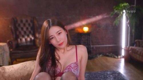 87211-【AI明星换脸】❤️迪丽热巴❤️ASMR设备收音,迷人的黑丝热巴口穴伴你入眠,祝你.jpg