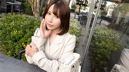 SIRO-5541 【奇跡の42歳】見た目は20代！SEXテクは40代の性能ぶっ壊れ美魔女降臨！！.jpg