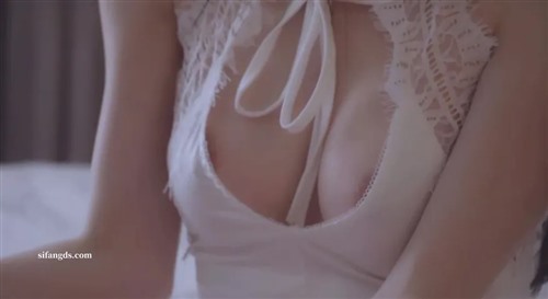 74552-秀人女神【梦心玥】完美身材 雪白肌肤 奶子特别漂亮 美腿又长又直 裸体露出 王涛拍摄.jpg