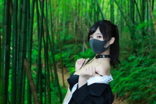 87536-顶级写真推荐⭐️【国模李佳】JK旗袍制服皮衣齐上阵 户外露出小穴清晰可见 (3).jpg