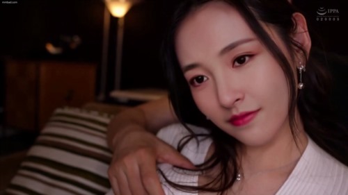 87633-【AI明星换脸】✨吴倩✨带着跳蛋去喝香槟！[破解无码] (1).jpg