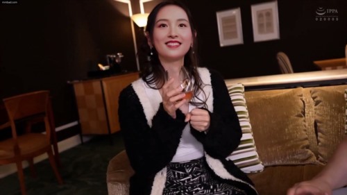 87633-【AI明星换脸】✨吴倩✨带着跳蛋去喝香槟！[破解无码] (3).jpg