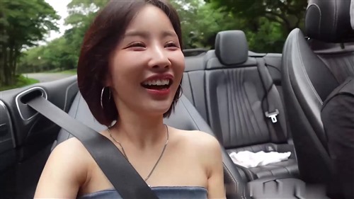 74831-完美身材名媛SunWall 敞篷车里的一切.jpg