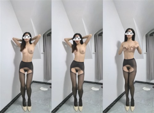 87799-推特大学生嫩妹【云朵有点甜】绝版定制裸舞 大摆锤骚叫舞动 (2).jpg