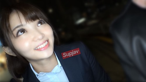 FC2PPV 4814548 【特典付き】※今だけ750pt！大手企業OLの裏の顔　スレンダー美尻アナ.jpg