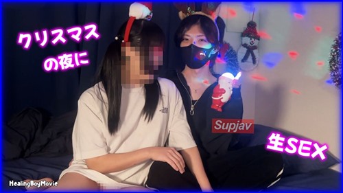 FC2PPV 4819559 聖夜にドキドキ生セックス！細身のイケメンが女性相手に本番解禁！驚.jpg