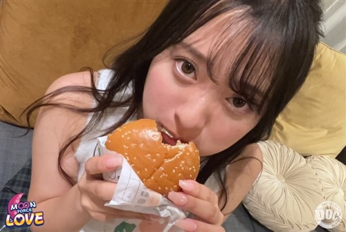 MFCL-024 【ゼロ距離カップル】キス魔彼女とデート帰りのまったりタイム#かほ.jpg