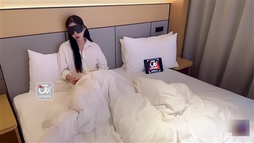 75559-网红黑丝御姐【LISA姐姐】情趣诱惑淫乱内射出轨人妻 不忠的淫乱妻子撅着屁股被.jpg