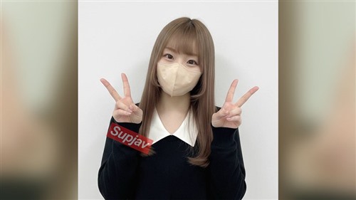 FC2PPV 4837397 美容師を目指す148cmの低身長系美女が中出し生ハメに挑戦した一夜.jpg