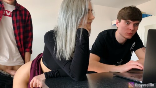 88236-身材颜值都堪称顶流的极品女神【伊娃EvaElfie】整理作品精选集第二十二弹 (2).jpg