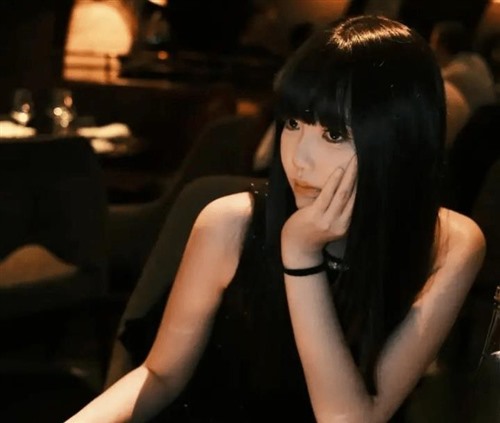 76085-高颜值留学生遭曝光沦为男友榨精利器 2.jpg