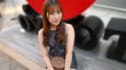 SIRO-5629 抱き心地MAXの体を持つゆるキャラ女子が参上！抱いて良し！揉んで良し！舐.jpg