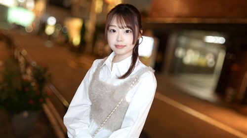 SIRO-5635 男のおしっこを見るのが好き！？巨乳スレンダーボディという誰もが求める完.jpg