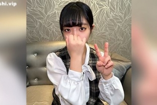 FC2PPV 4706691 男。经验。0人 [2作品] 柚子酱♡ 毕业后，毛茸茸的小穴3P训练