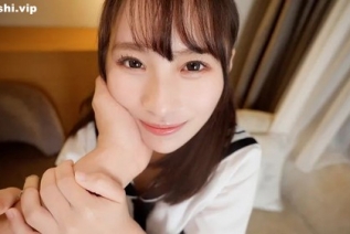 S-Cute 5694 与身穿制服和比基尼的 Hinako #1 的 POV 性爱