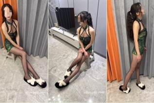 70900-绿帽人妻 下楼买水回来看到老婆在被操被内射还掰开给我说精液好热
