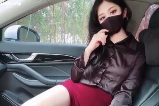 72869-萌崽兒- 野外車震高冷女上司 全裸圓潤的大屁股索要肉棒 大開車門後入操逼 狠狠的內射溢出精液