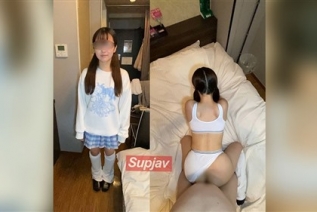 FC2PPV 4827213 【第二弾】メガネがよく似合う真面目な黒髪に私服・スポブラでハメ撮り