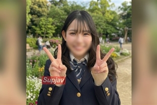 FC2PPV 4875309 衝撃！！男性経験ほぼナシ！SNSでバズったイマドキ美女が巨根と生ハメで感じまくり！