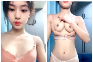 85627-极品清纯美少女，一直抠逼一直爽，白浆流满手指