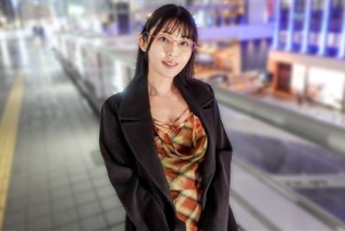 SIRO-5665 ネガティブ系眼鏡女子がエロ過ぎた！自分はモテないとネガティブ発言連発の真面目女子が