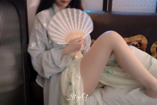 83772-丝足美腿 铃木美咲(软软趴在床单上) 翠兰