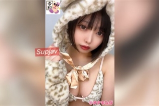 FC2PPV 4679222 “我喜欢感觉良好♡”与喜欢性爱和自慰的变态美女进行原始性爱。她也喜欢深喉，这是最好的