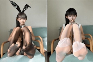 76762-车上摸小穴到酒店舔最后射啦好多