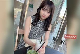 FC2PPV 4887481 【無-】先着数量　今春18歳になったばかりの若さ溢れる色白女◯大生　高嶺の花に膣内射精感謝