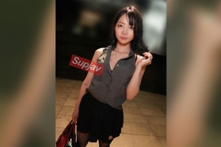 FC2PPV 4853726 ※初回のみ※めちゃくちゃかわいい女子大生に乳首をいじられまくったら我慢汁が止まらずそのまま挿入⇒中出し2回のエロ過ぎる映像...