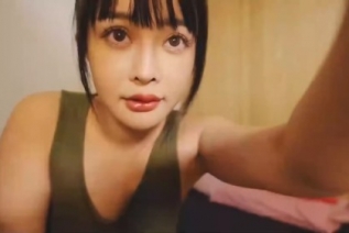 86372-FansOne UNA优娜 (una8una13) 老公不在家的早晨坏坏