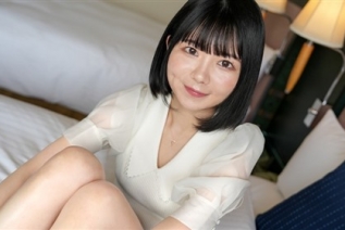 SIRO-5557 こんな清純そうな娘が！？ショートカット美女はデカくて硬ーいチ●ポがだーいすき